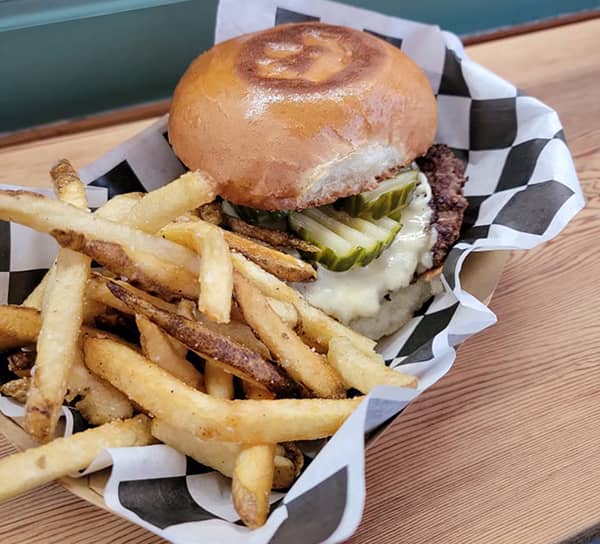 smasheville - burger-fries